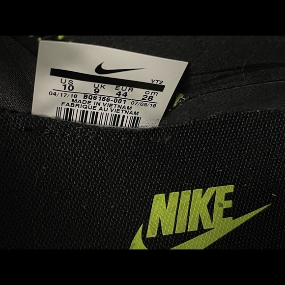 Nike React Element Black Volt (size 10) - Picture 4 of 7